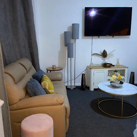 Handsworth Home - 2 Bedroomed 谢菲尔德 外观 照片