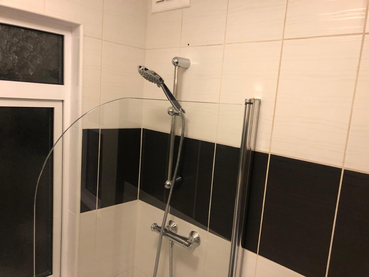 Handsworth Home - 2 Bedroomed 谢菲尔德 外观 照片