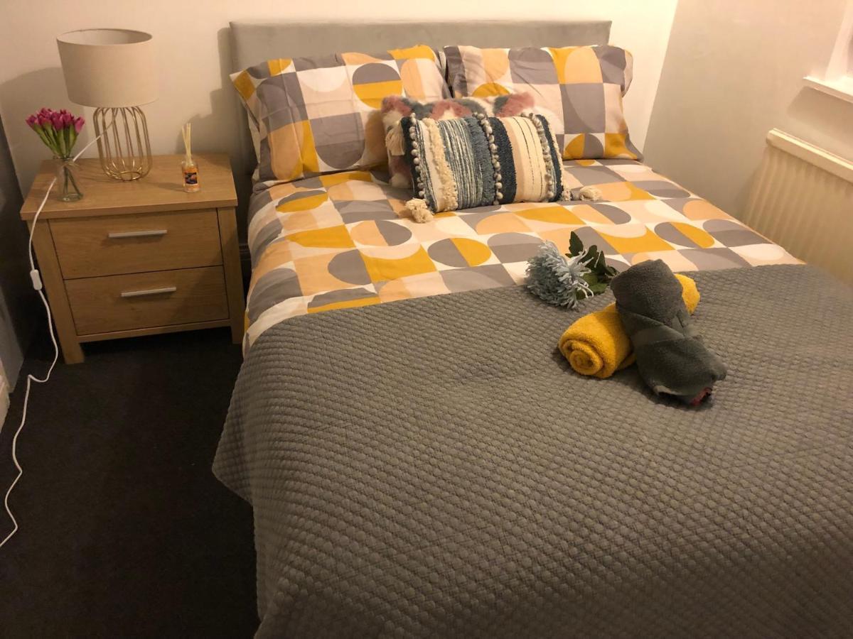 Handsworth Home - 2 Bedroomed 谢菲尔德 外观 照片