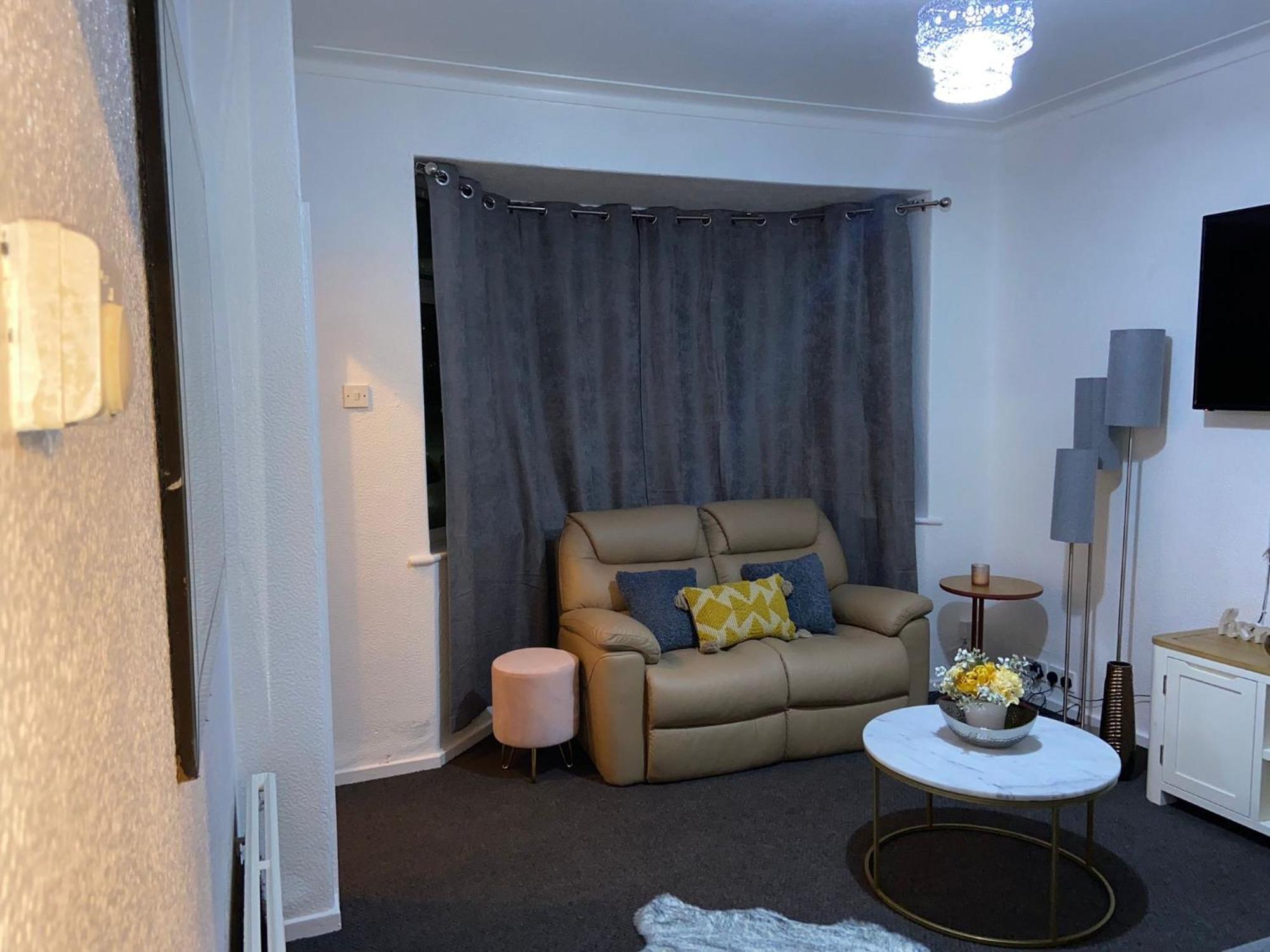 Handsworth Home - 2 Bedroomed 谢菲尔德 外观 照片