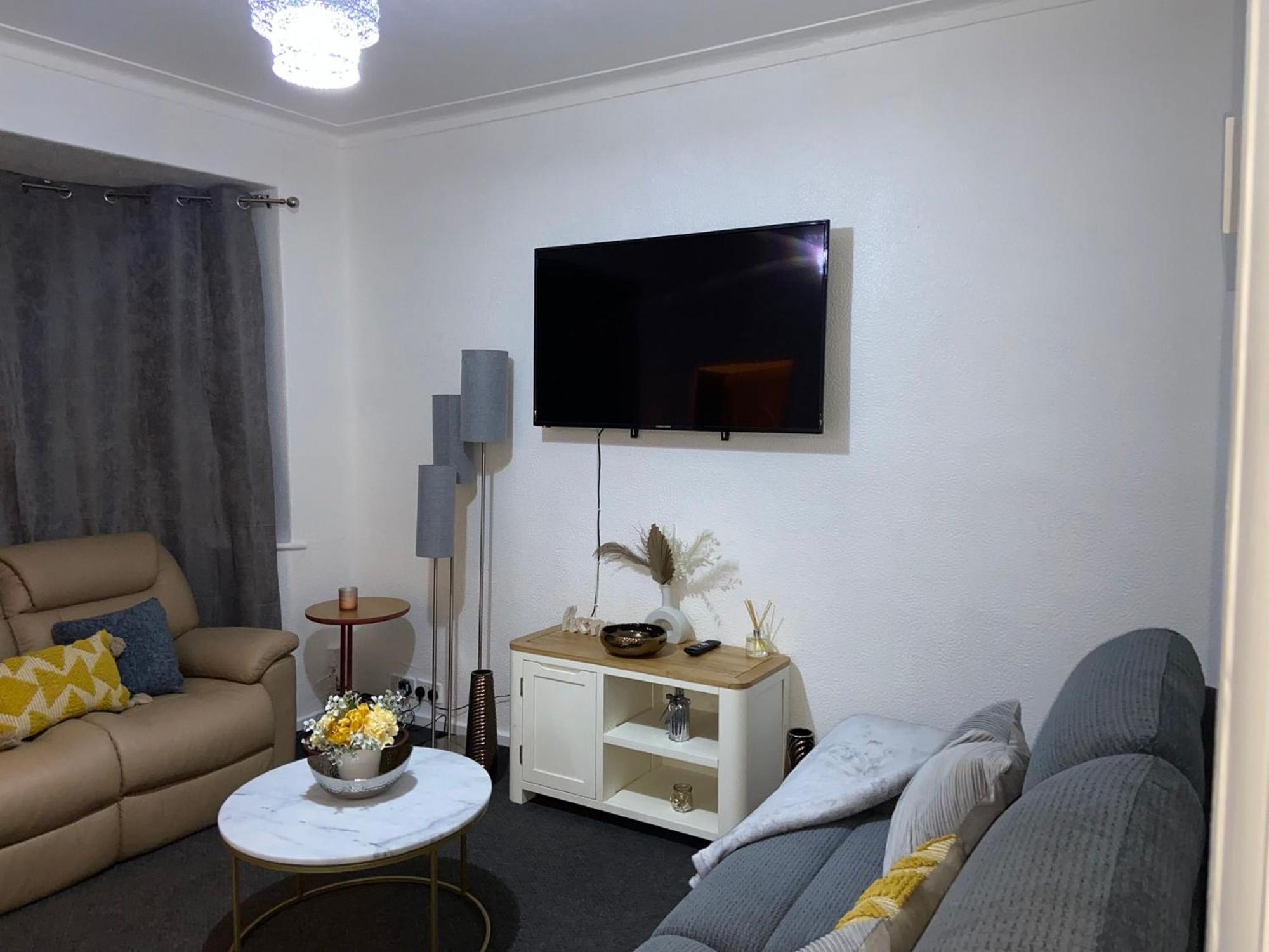 Handsworth Home - 2 Bedroomed 谢菲尔德 外观 照片